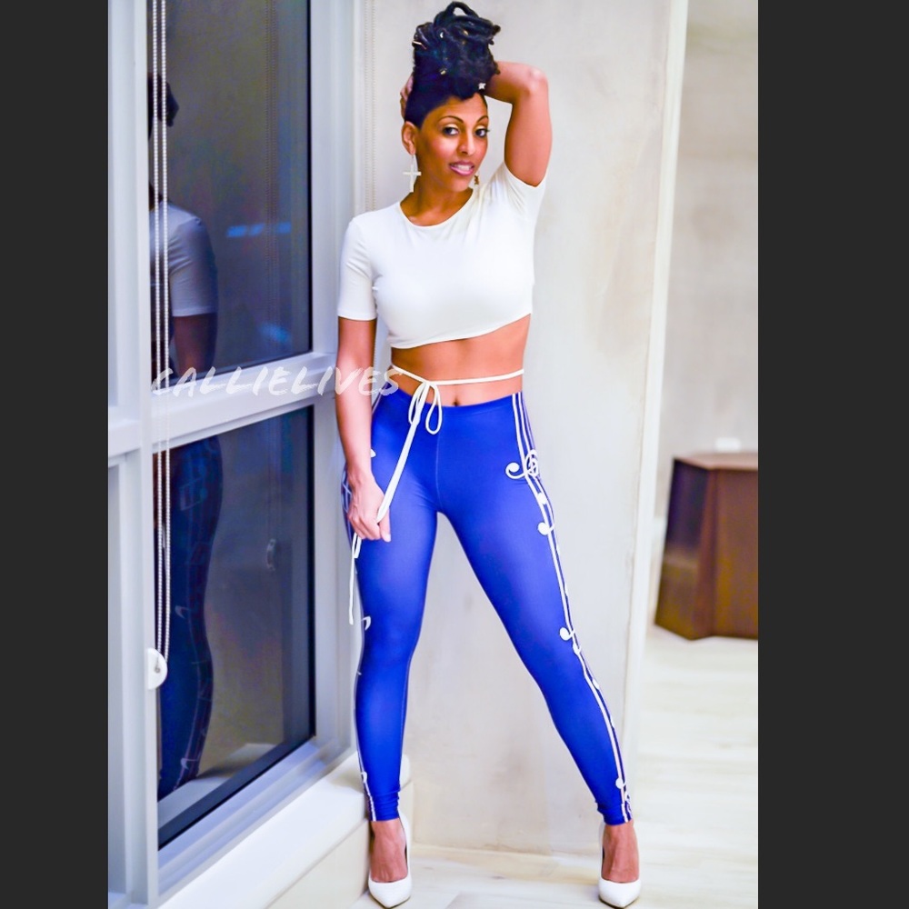 Stasia Blue Notes: Music leggings 3D print graphic - Picture 8 of 8